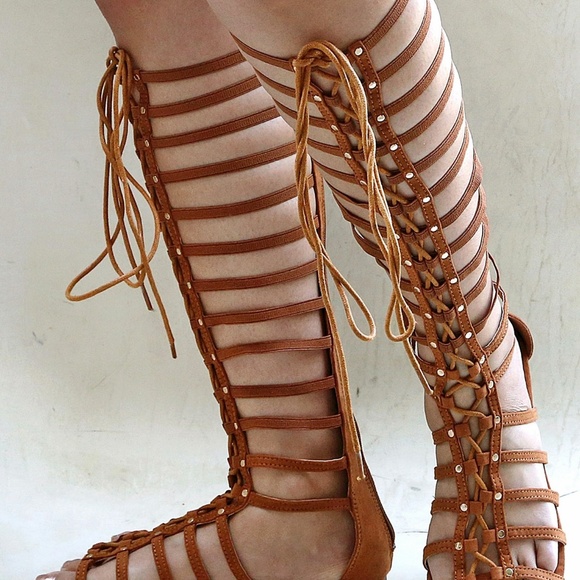 NIB Tan Knee High Lace Up Gladiator Sandals - Picture 3 of 4